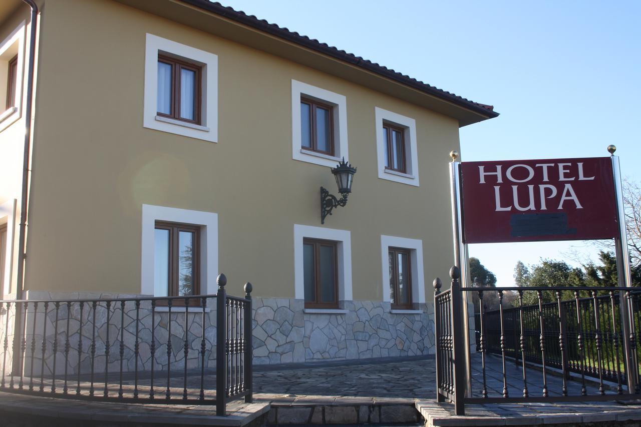 Hotel Lupa San Juan de Pinera ภายนอก รูปภาพ
