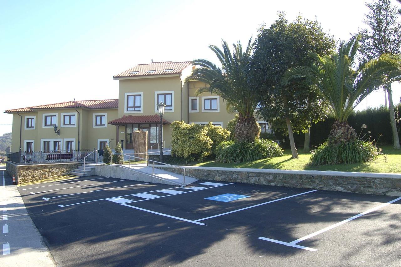 Hotel Lupa San Juan de Pinera ภายนอก รูปภาพ