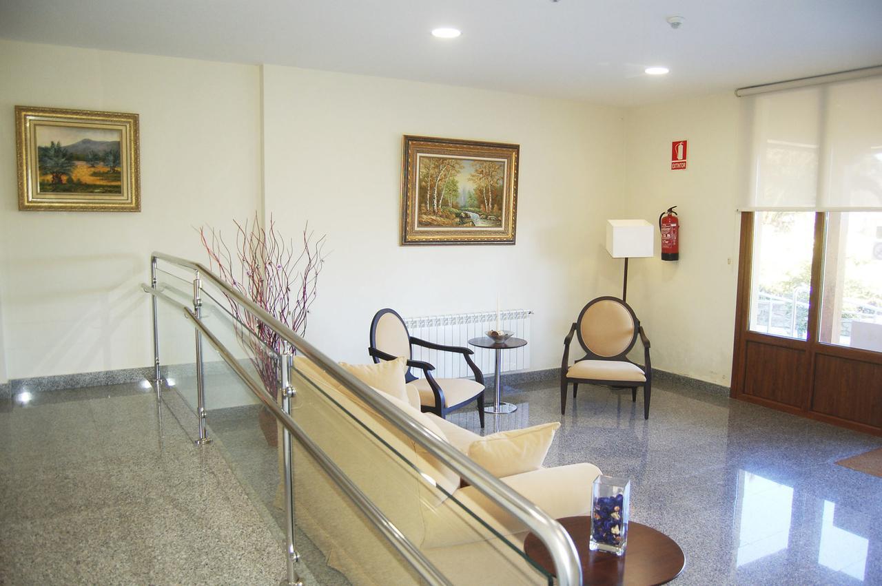 Hotel Lupa San Juan de Pinera ภายนอก รูปภาพ